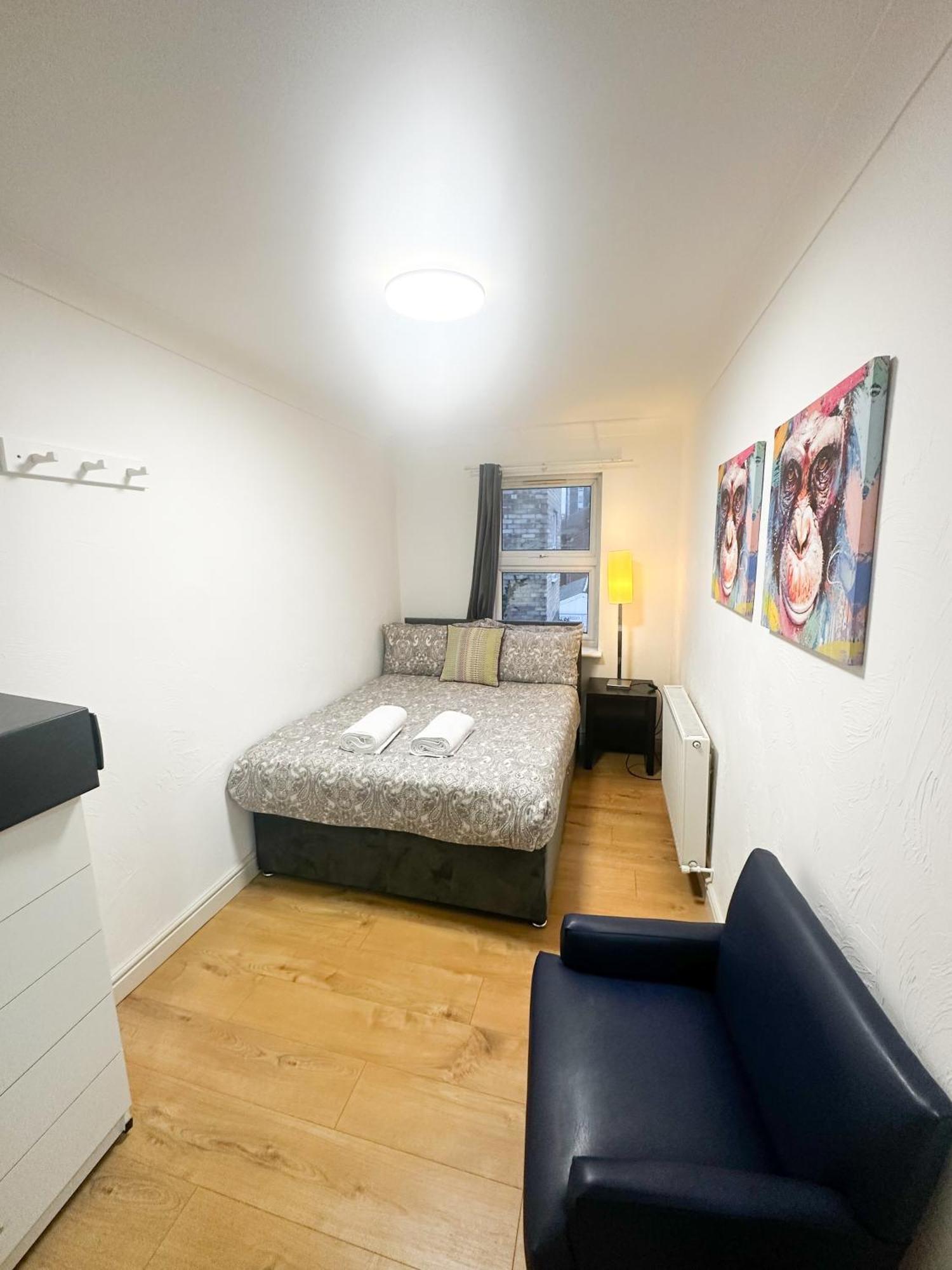 לונדון Flat 3 Stay In Aldgate Apartments מראה חיצוני תמונה